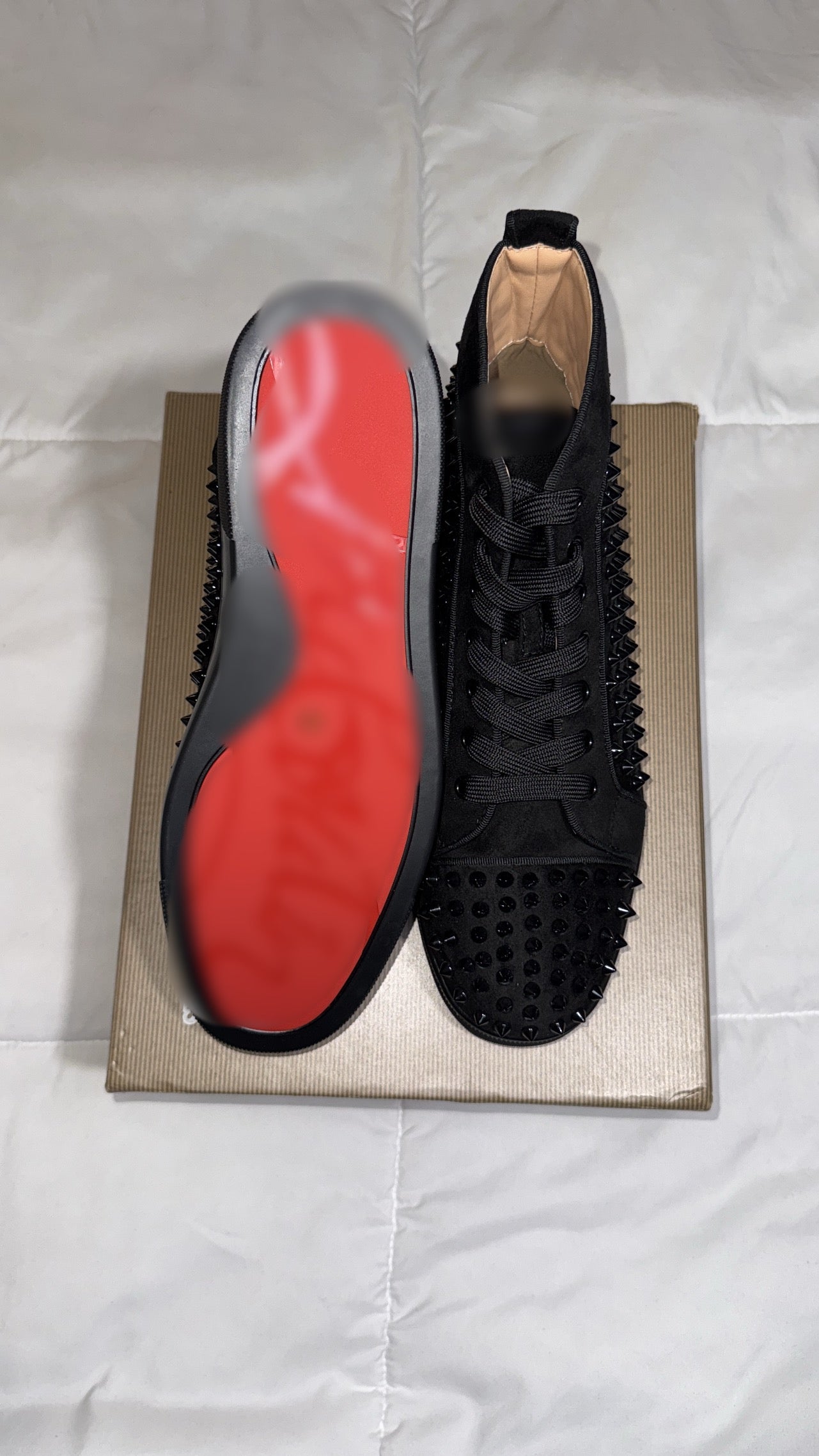 Black Hightop Red Bottomz