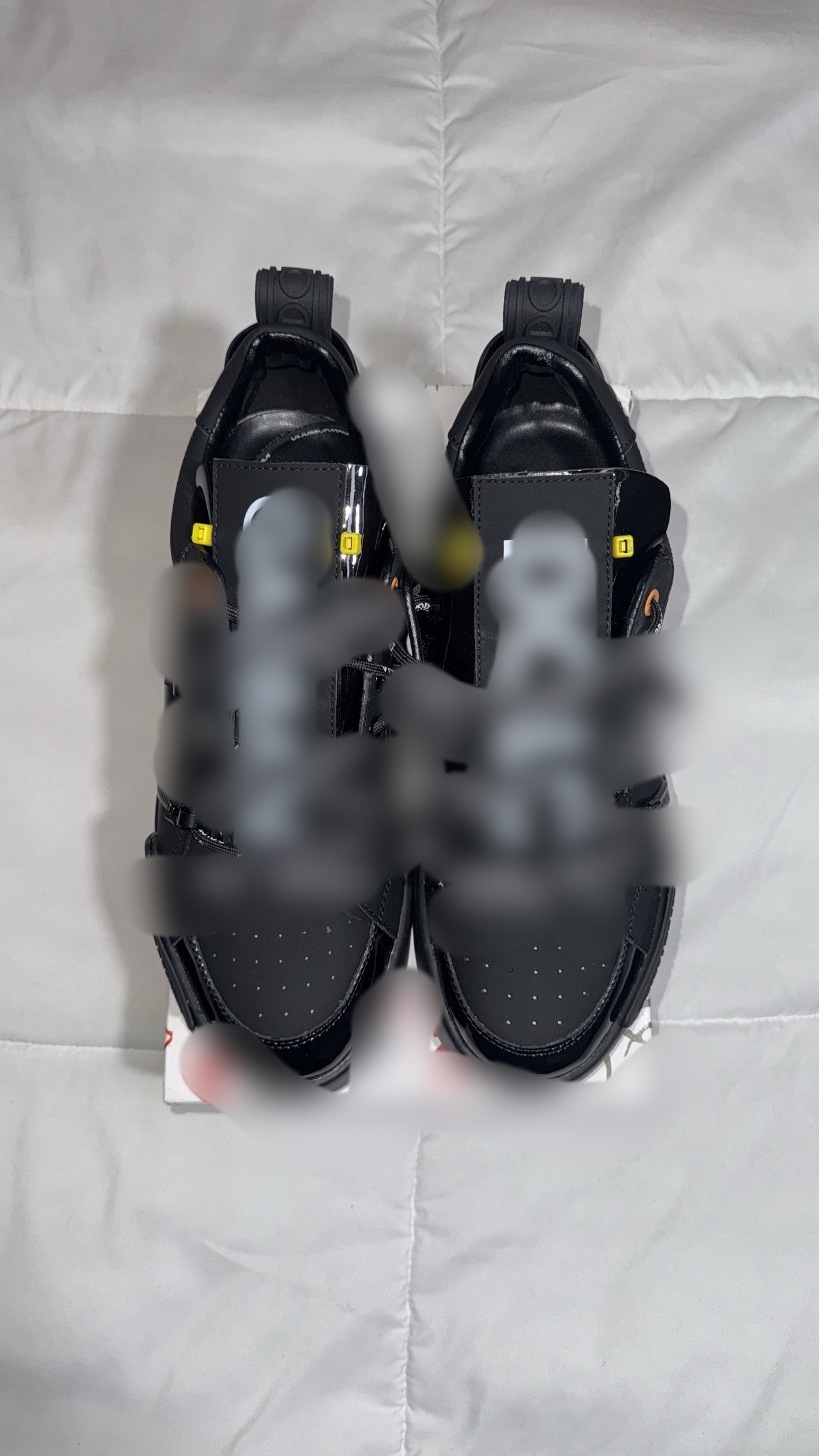 Laced bananas